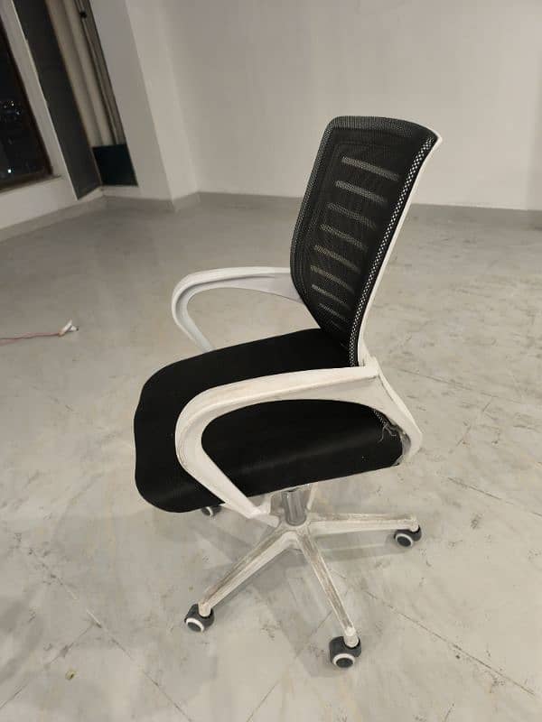 2 Revolving Office Chairs New Condition 1