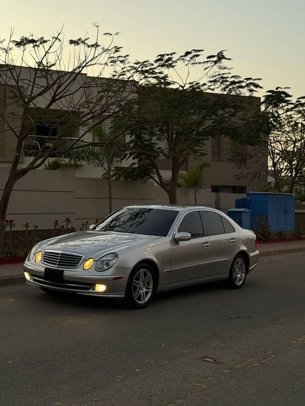 Mercedes E Class 2004 1