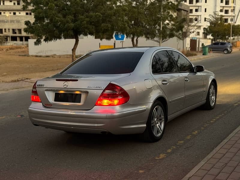 Mercedes E Class 2004 4