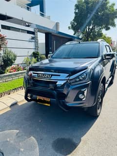 Isuzu D-Max V-Cross 2025 GTX Edition