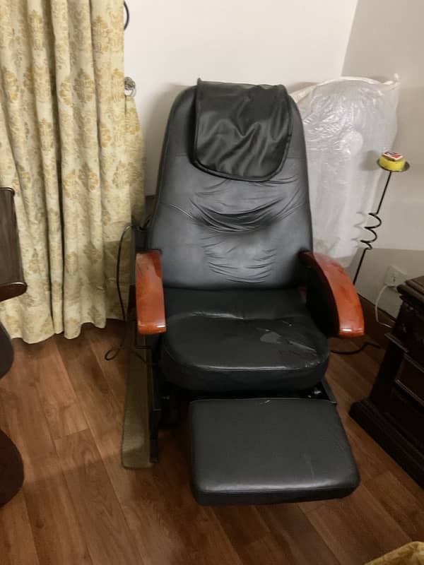 Body massager & Rocking chair 1