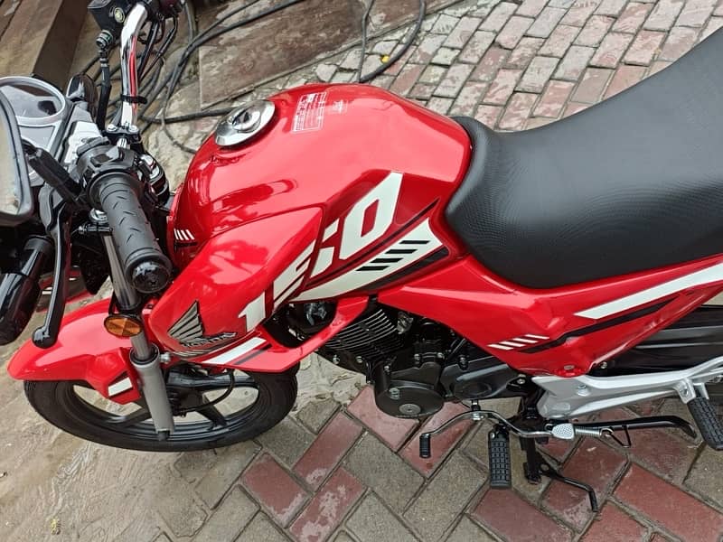 Honda CB150F 16