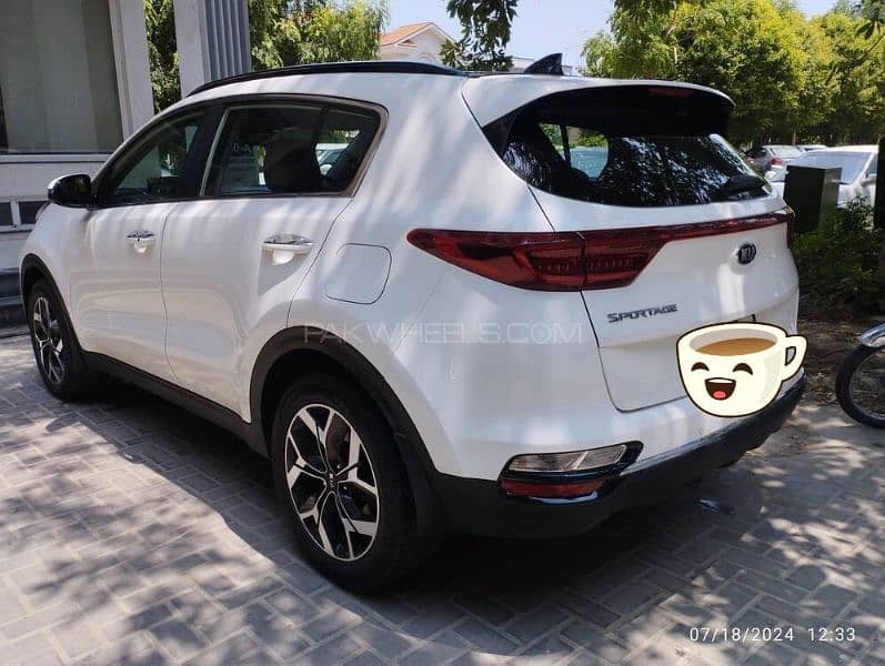 KIA Sportage 2022 5