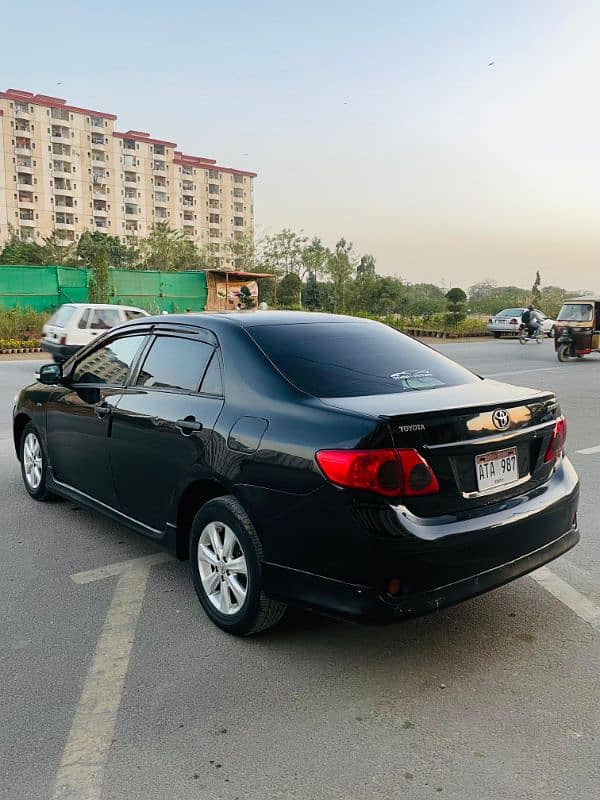 Toyota Corolla GLI 2010 4