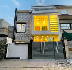 5 MARLA BRAND NEW DOUBLE STORY HOUSE FOR RENT