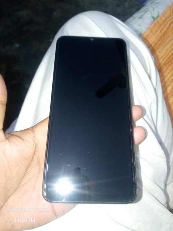 6.128gb realme 53c 3.4 month warranty 0