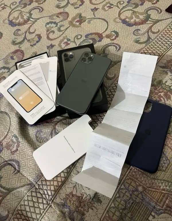 i phone 11 pro max 256 gb pta approved 1st hand 0