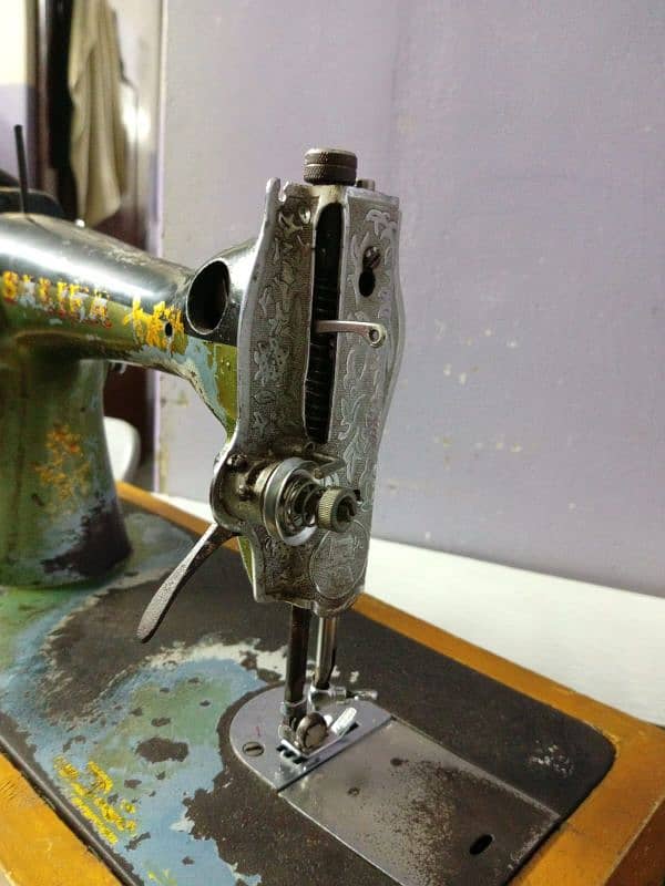 used sewing machine 4