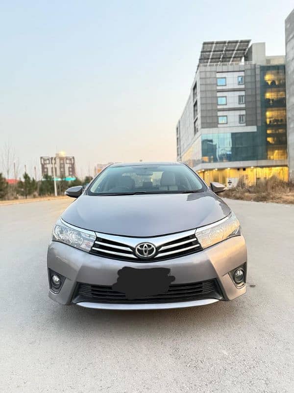 Toyota Corolla Altis 2016 in out class condition for sale in isb 8