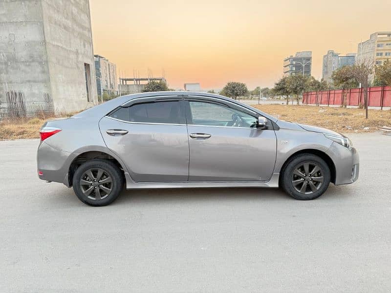 Toyota Corolla Altis 2016 in out class condition for sale in isb 11