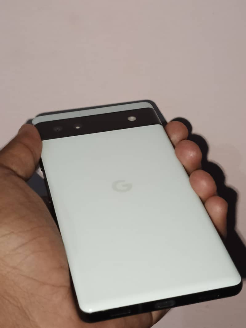 Google Pixel 6a 1