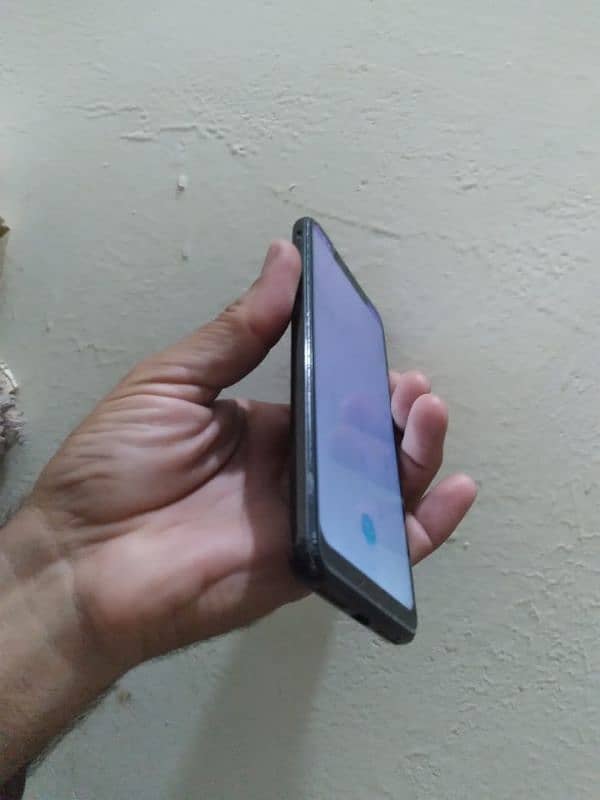 Moto P30 play 4/64 Dual sim PTA aprovd ipon 11 Pro converterLaga hy 2