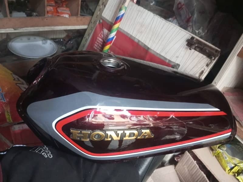 Honda 125 tanki or down model k tapy  4 sale 0