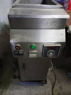 fryer (12 liter Oil)