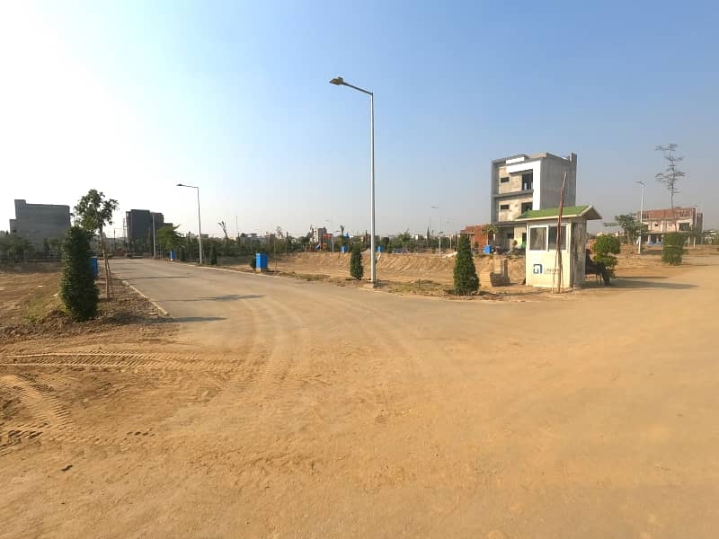 3 Marla Residential Plot For Sale Union Greens, Main College Road. 2