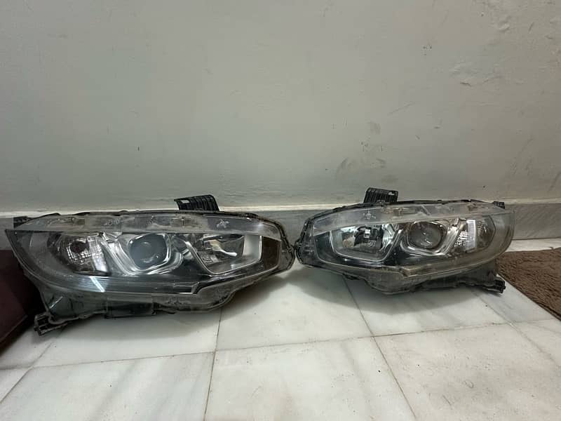 Honda civic 2018 headlights and back lights 3