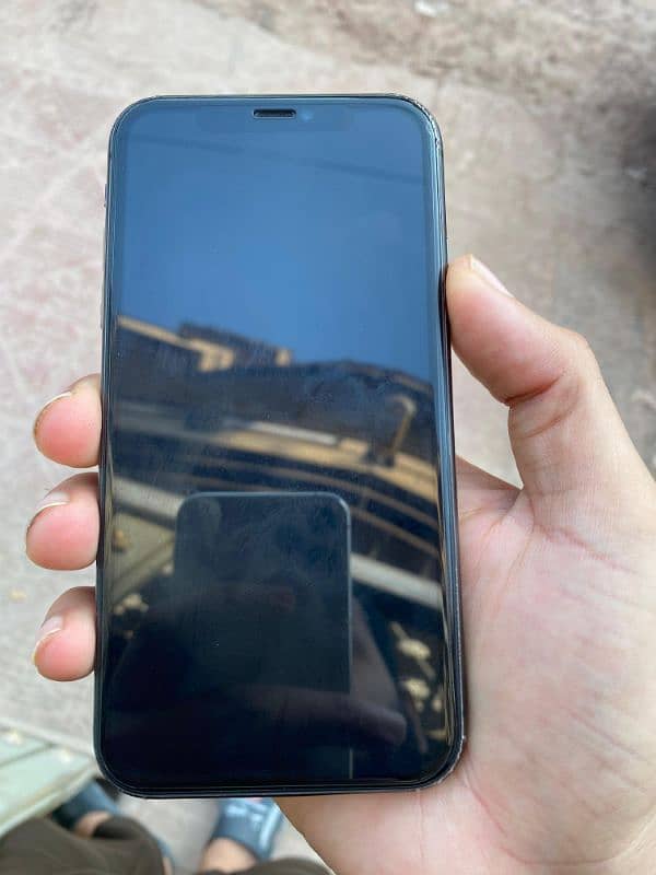 Iphone 11 non-pta with original box 5