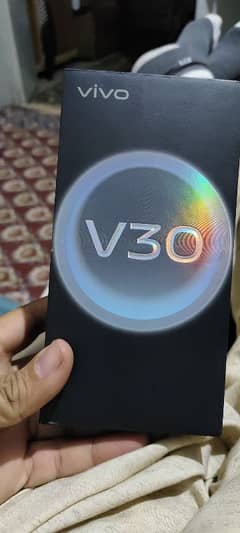 10/10 vivo v30 5g