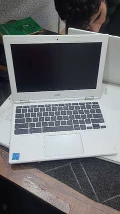 Acer CB3-111  Chrome Laptop