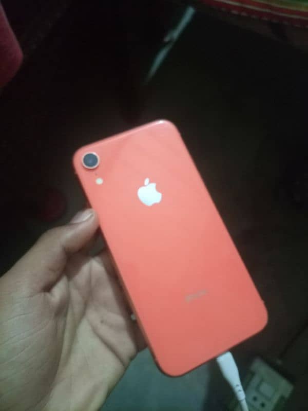 iphone XR 0