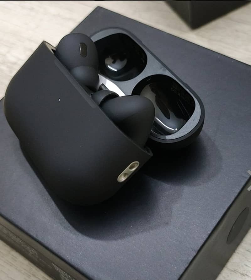 Airpods pro 2nd generation Matte Black 4