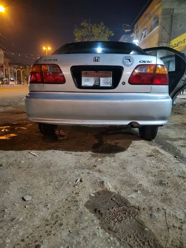 Honda Civic EXi 2000 4