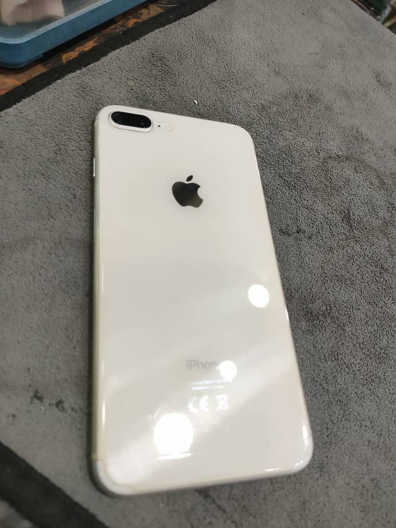 iPhone 8 Plus 64GB - 78% Battery Health - Water-Resistant - Used 2