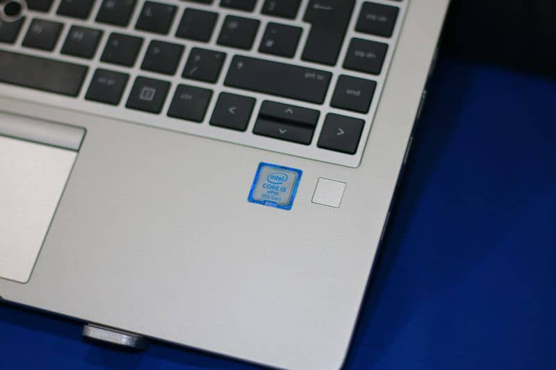 Hp elitebook i5 8thgen 10/10 condition 3