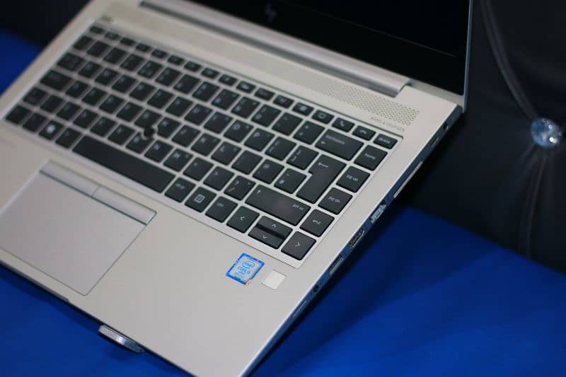 Hp elitebook i5 8thgen 10/10 condition 4