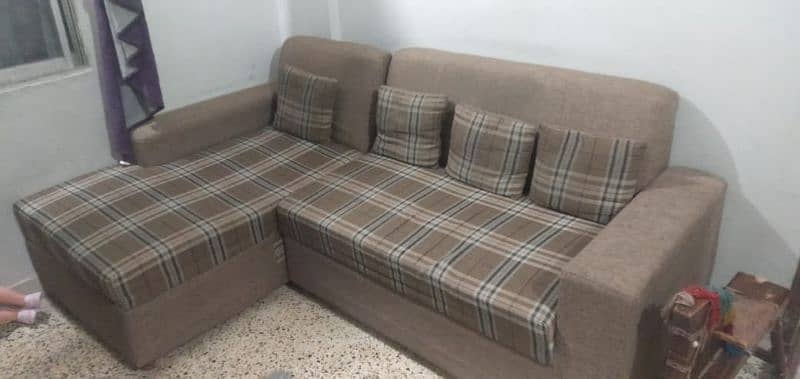 4 seater L shape Sofa 3