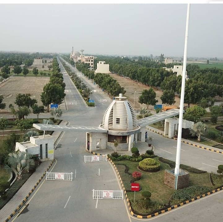 A PRIME LOCATION PLOT IN BAHRIA EDUCATION AND MEDICAL CITY LAHORE 6