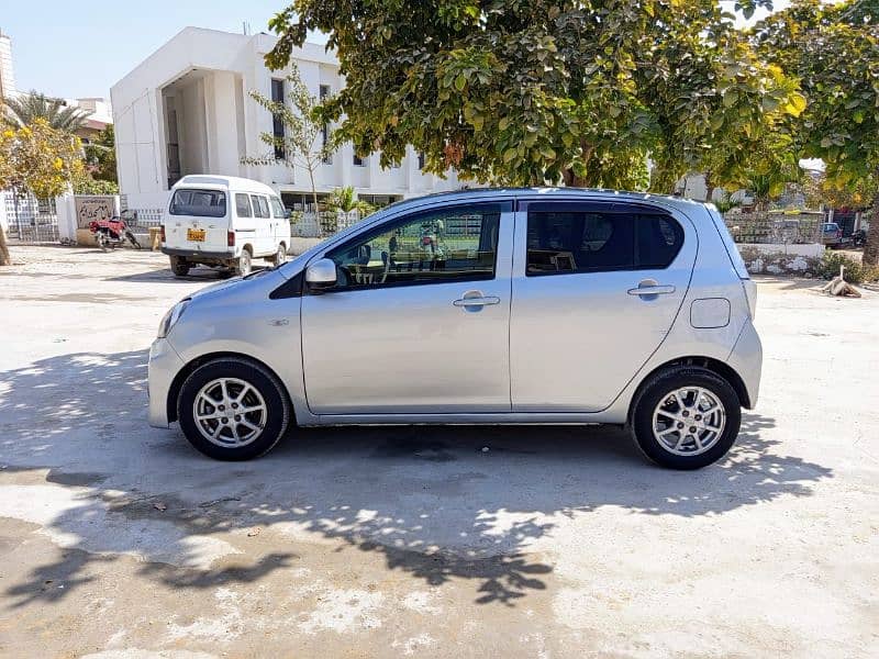 Daihatsu Mira 2014 3