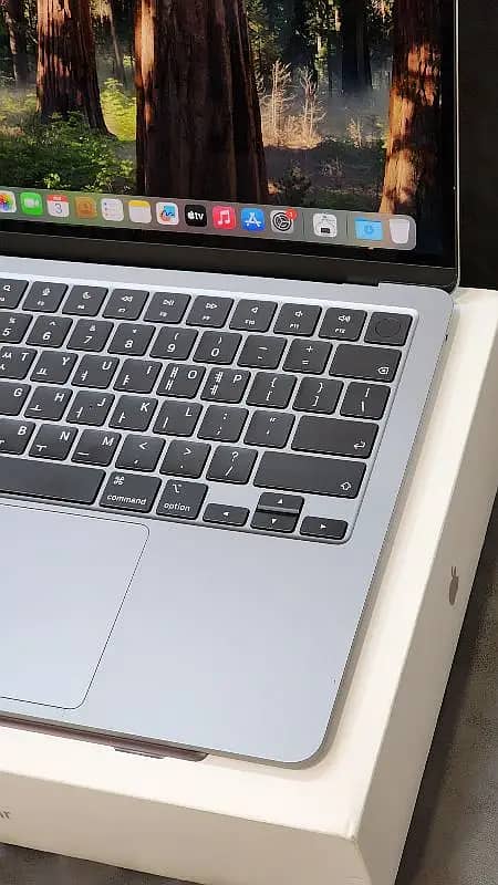 Apple MacBook Air M2 16GB RAM, 1TB SSD Ultra-Thin Powerhouse 1