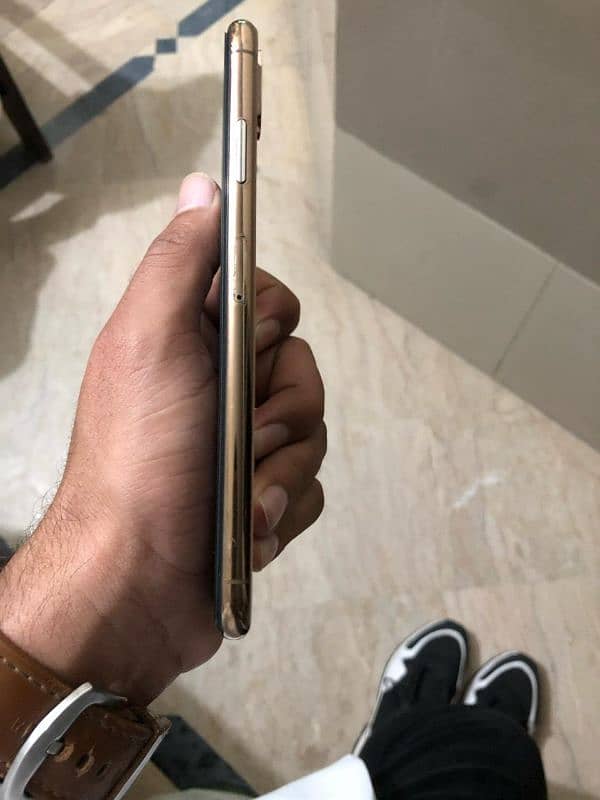 iphone xs max 64 gb pta 1