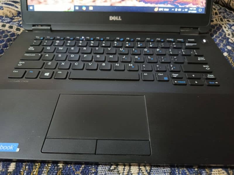 Dell Latitude 7470 Ultra Book Core i7 6th Generation 1