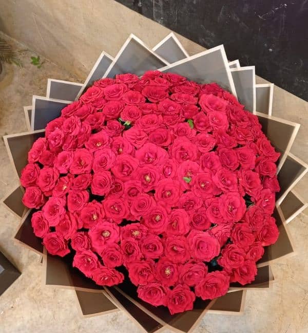 Aleena's Flower Shop, Bouquets and Gajras, Valentine's special Flowers 10