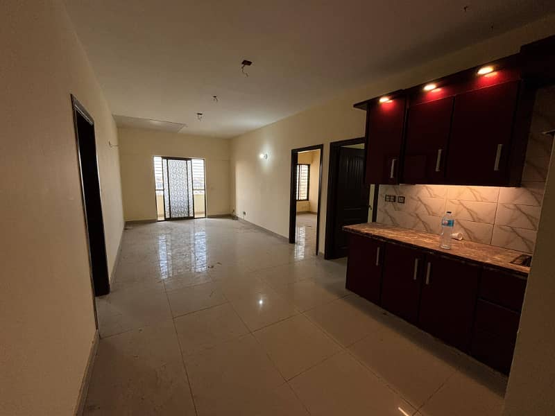 3 Bed DD Apartment for Rent in GOLDLINE RESIDENCY Gulistan Johar blk16 4