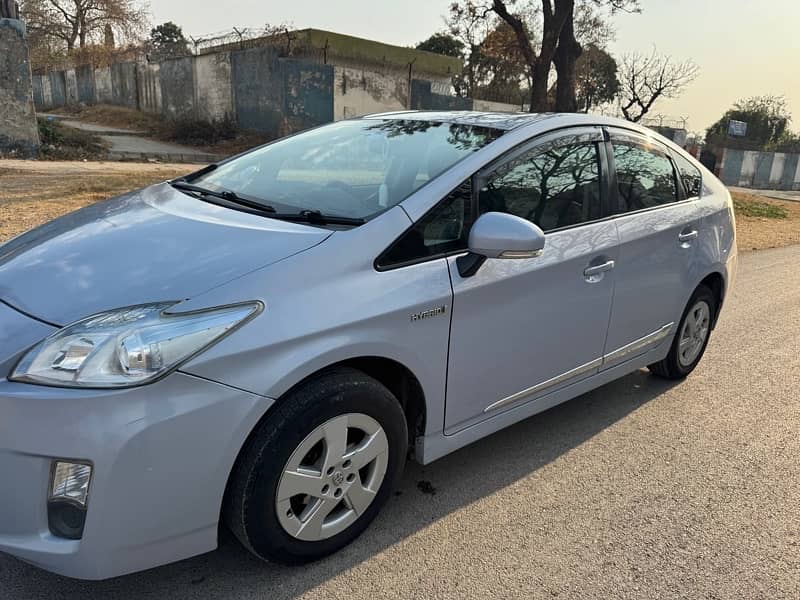 Toyota Prius 2011 7