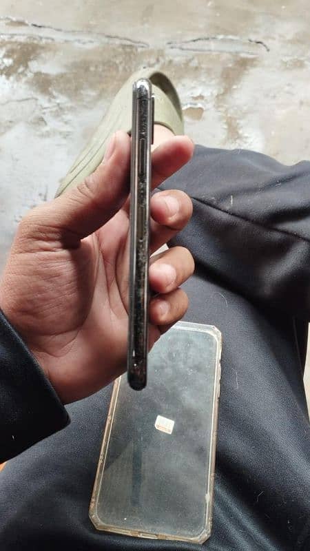 iphone X 64 GB PTA Proved 3