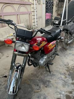 Honda cg125 1st owner bike Karachi number