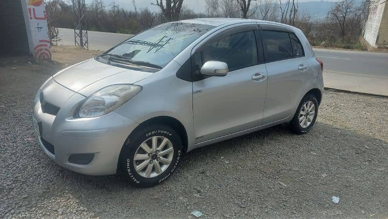 Toyota Vitz 2009 1