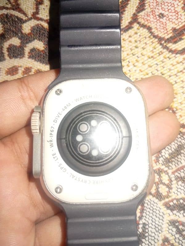 Ultra watch 1