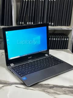 Acer C740 windows 10 pro , 128 GB SSD