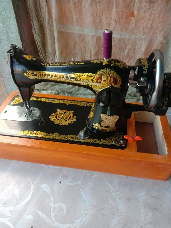 Butterflly sewing machine good condetion all ok 0