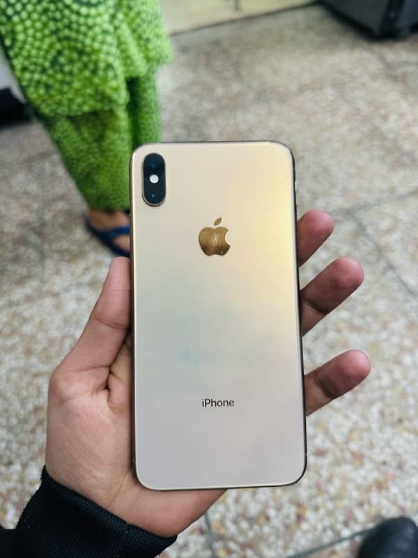 iphone xs max 256gb PTA Approved   urgent sale contact only whatsapp 4