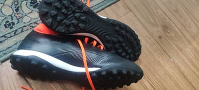 Adidas predator leag hybridfeel football gripper UK size9.03335192209