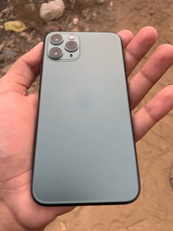 iPhone 11 Pro Jv 1