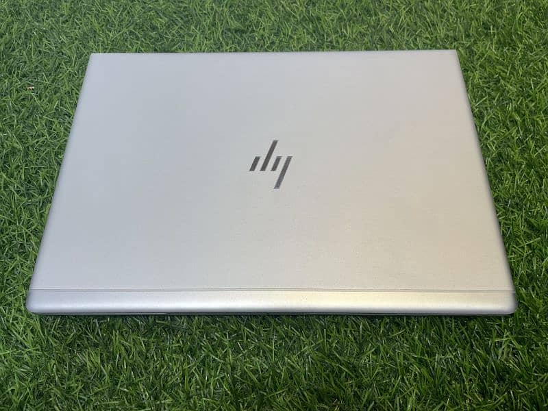 HP Elitebook 830 g5 0