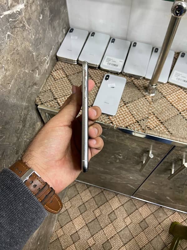 iphone x 256gb pta approved 1