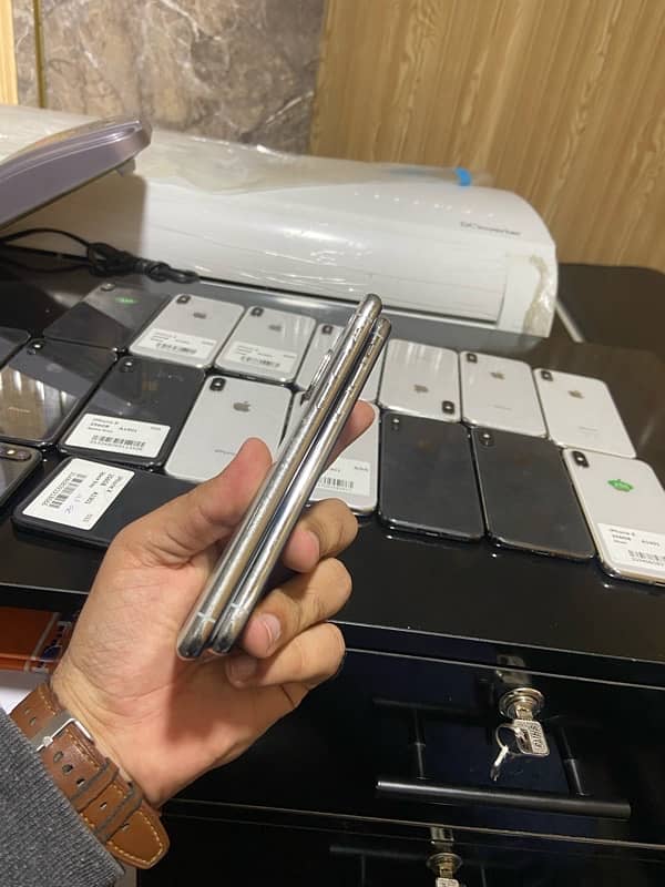 iphone x 256gb pta approved 7